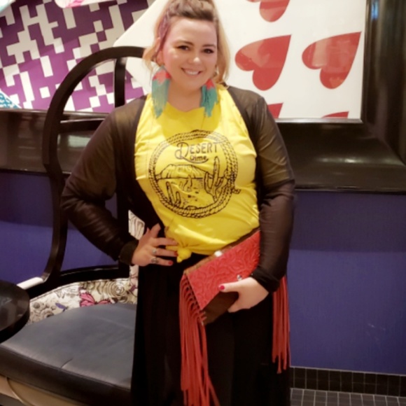 Meet your Posher, Marybeth - Picture 3 of 3